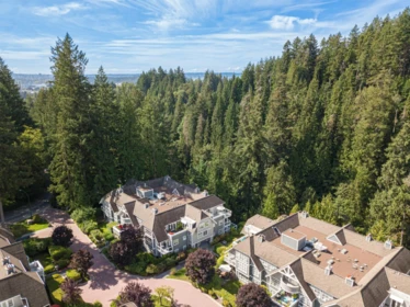 303 3373 Capilano Crescent, North Vancouver, BC, North Vancouver — Apartment/Condo for sale