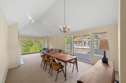 303 3373 Capilano Crescent, North Vancouver, BC, North Vancouver — Apartment/Condo for sale