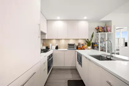 1103 5051 Imperial Street, Burnaby, BC, Burnaby — Apartment/Condo for sale