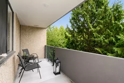 Entry Foyer Photo of 505 9320 Parksville Drive, Richmond, BC