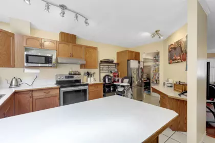 Breakfast Nook Photo of 116 15501 89a Avenue, Surrey, BC