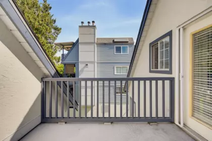 Outdoor Deck Photo of 4 4890 48 Avenue, Delta, BC