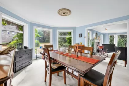 Kitchen Island Photo of 17588 28 Avenue, Surrey, BC