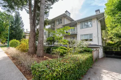 Garden / Landscaping Photo of 302 5577 Smith Avenue, Burnaby, BC