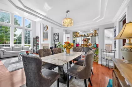 Dining Area Photo of 15467 109a Avenue, Surrey, BC