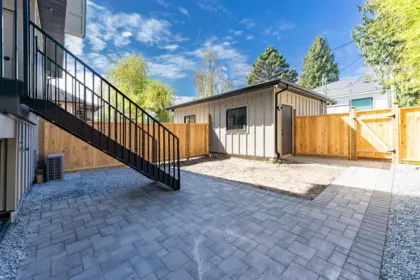 Front Yard Photo of 6577 Lime Street, Vancouver, BC