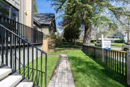 Garden / Landscaping Photo of 6577 Lime Street, Vancouver, BC