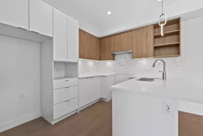 Entry Foyer Photo of 311 2233 156 Street, Surrey, BC