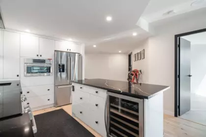Kitchen Photo of 710 1050 Burrard Street, Vancouver, BC