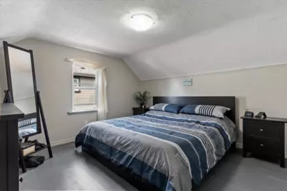 Guest Bathroom Photo of 45407 Wells Road, Chilliwack, BC