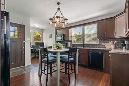 Kitchen Photo of 45407 Wells Road, Chilliwack, BC