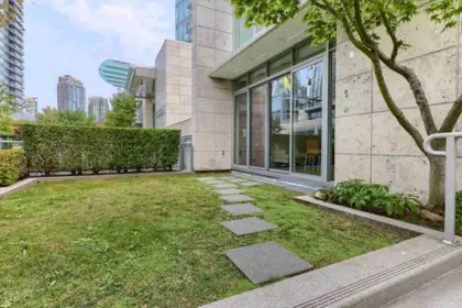 Fitness Center Photo Near 1582 Homer Mews, Vancouver, BC