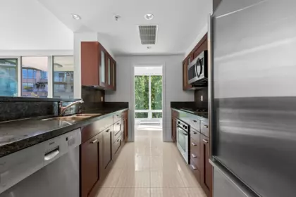 Dining Area Photo of 505 590 Nicola Street, Vancouver, BC