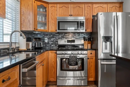 Dining Area Photo of 26 7475 Garnet Drive, Chilliwack, BC