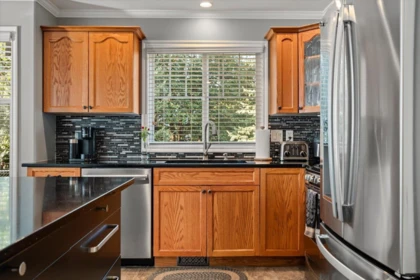 Kitchen Island Photo of 26 7475 Garnet Drive, Chilliwack, BC