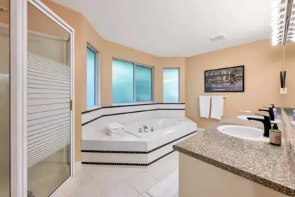 Hallway Photo of 4642 219 Street, Langley, BC