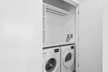 Walk-In Closet Photo of 3909 4510 Halifax Way, Burnaby, BC