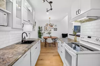 Breakfast Nook Photo of 324 9101 Horne Street, Burnaby, BC