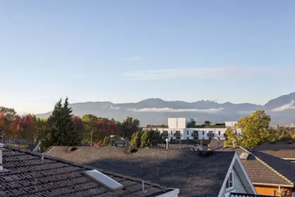 Backyard Photo of 3 2017 E 23rd Avenue, Vancouver, BC
