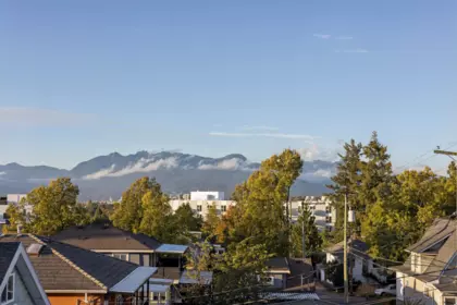 Front Yard Photo of 3 2017 E 23rd Avenue, Vancouver, BC