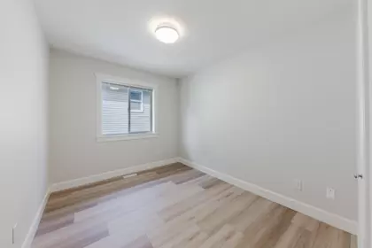 Laundry Room Photo of 21161 79a Avenue, Langley, BC