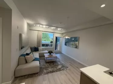 401 110 E 17th Street, North Vancouver, BC, North Vancouver — Apartment/Condo for sale