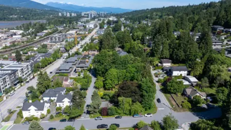 2301 St Andrews Street, Port Moody, BC, Port moody — Single Family Residence for sale