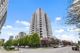 519 135 E 17th Street, North Vancouver, BC