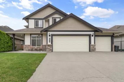 6659 School Lane, Sardis, BC, Sardis — Single Family Residence for sale