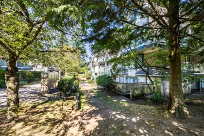 33 7520 18th Street, Burnaby, BC, Burnaby — Townhouse for sale