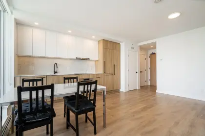 2710 13685 102 Avenue, Surrey, BC, Surrey — Apartment/Condo for sale