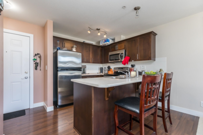 403 9422 Victor Street, Chilliwack, BC, Chilliwack — Apartment/Condo for sale