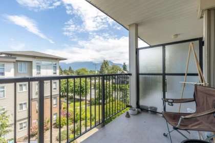403 9422 Victor Street, Chilliwack, BC, Chilliwack — Apartment/Condo for sale
