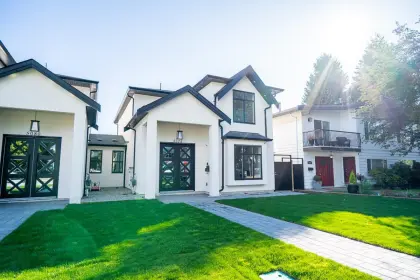 5078 Watling Street, Burnaby, BC, Burnaby — Half Duplex for sale