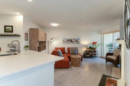 312 5600 Andrews Road, Richmond, BC, Richmond — Apartment/Condo for sale