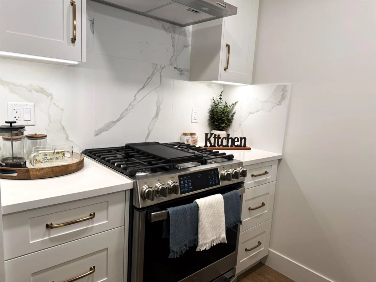 Bedroom 3 Photo of 507 120 Esplanade Avenue, Harrison Hot Springs, BC