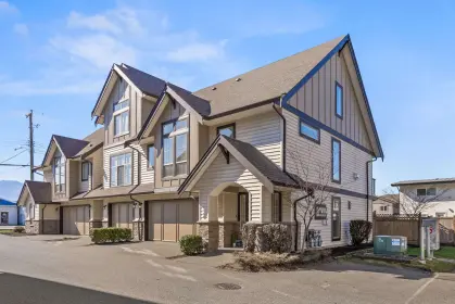 3 46151 Airport Road, Chilliwack, BC, Chilliwack — Townhouse for sale