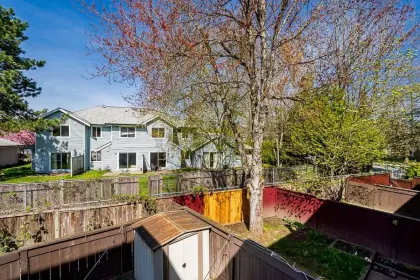 110 9475 Prince Charles Boulevard, Surrey, BC, Surrey — Townhouse for sale