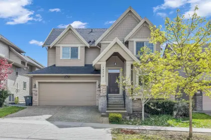 18278 67a Avenue, Surrey, BC, Surrey — Single Family Residence for sale