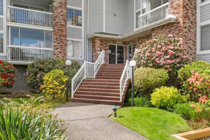 336 5379 205 Street, Langley, BC, Langley — Apartment/Condo for sale