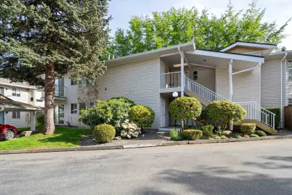 102 10584 153 Street, Surrey, BC, Surrey — Townhouse for sale