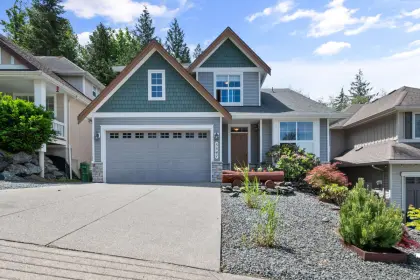 5547 Thom Creek Drive, Chilliwack, BC, Chilliwack — Single Family Residence for sale