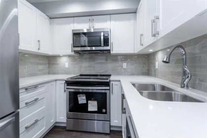 305 1990 Westminster Avenue, Port Coquitlam, BC, Port Coquitlam — Apartment/Condo for sale