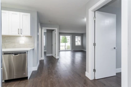 305 1990 Westminster Avenue, Port Coquitlam, BC, Port Coquitlam — Apartment/Condo for sale