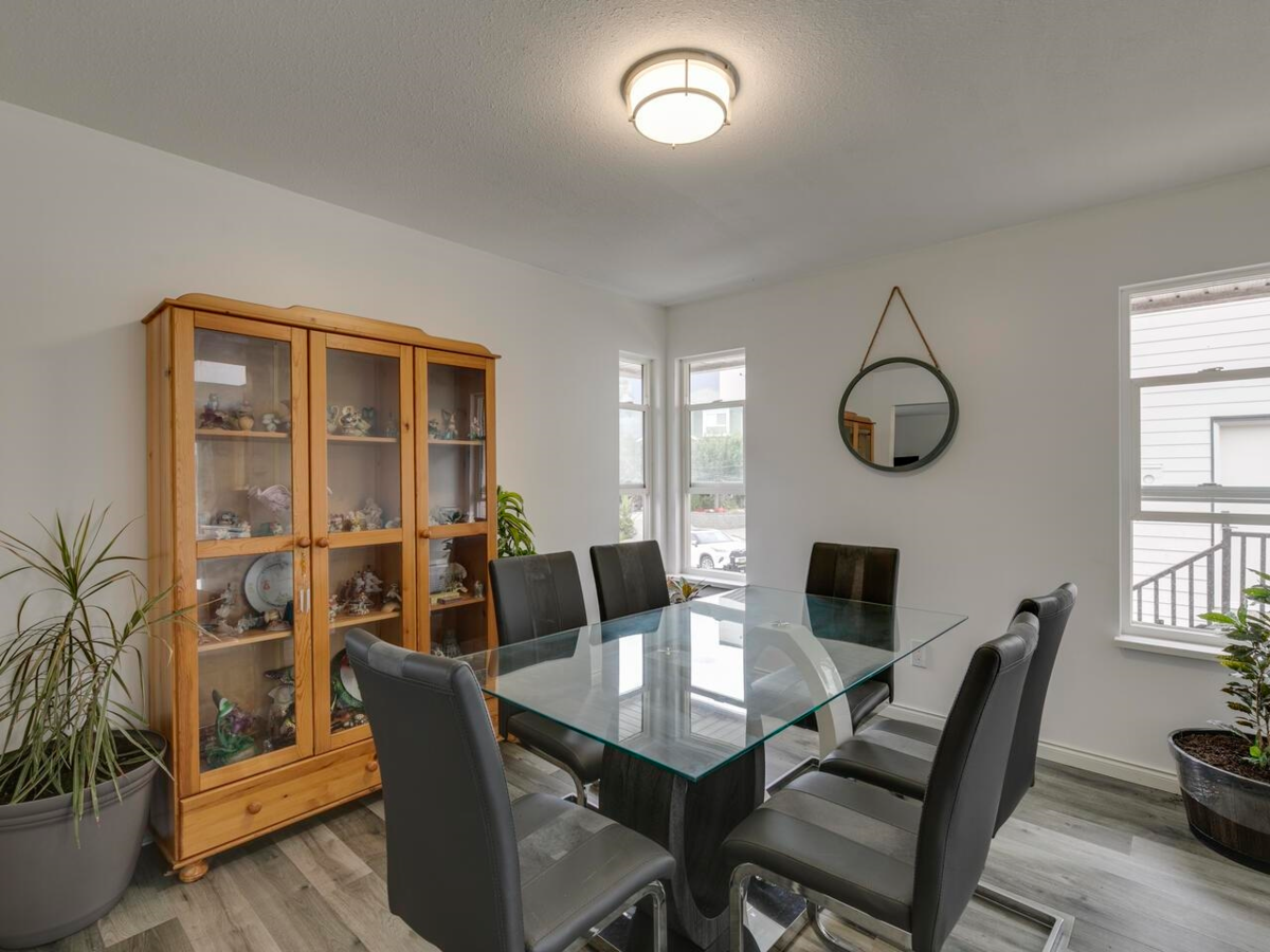 Bedroom 4 Photo of 35684 Moore Avenue, Mission, BC