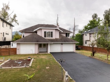 35684 Moore Avenue, Mission, BC, Mission — Single Family Residence for sale