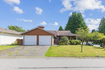 15044 19a Avenue, Surrey, BC, Surrey — Single Family Residence for sale