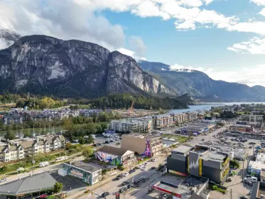 406 38165 Cleveland Avenue, Squamish, BC, Squamish — Apartment/Condo for sale