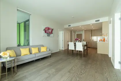 422 3563 Ross Drive, Vancouver, BC, Vancouver — Apartment/Condo for sale