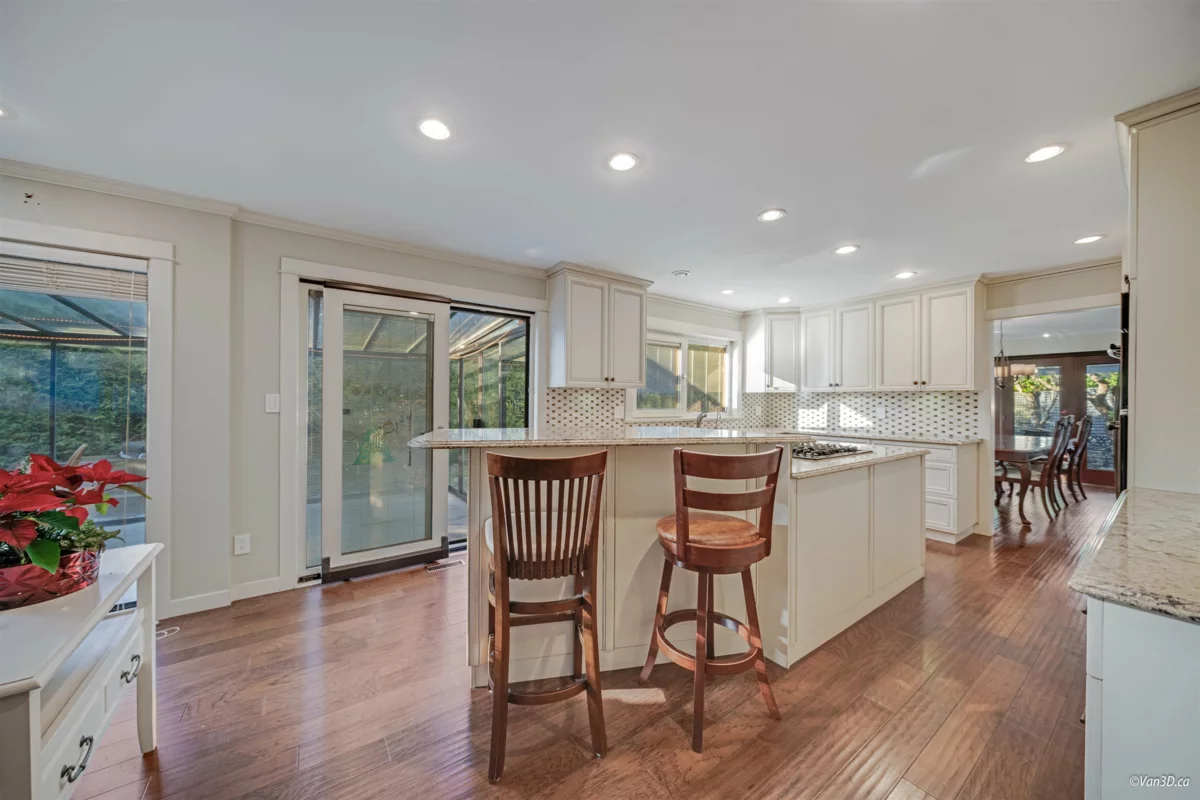 Entry Foyer Photo of 9111 Maskall Drive, Richmond, BC